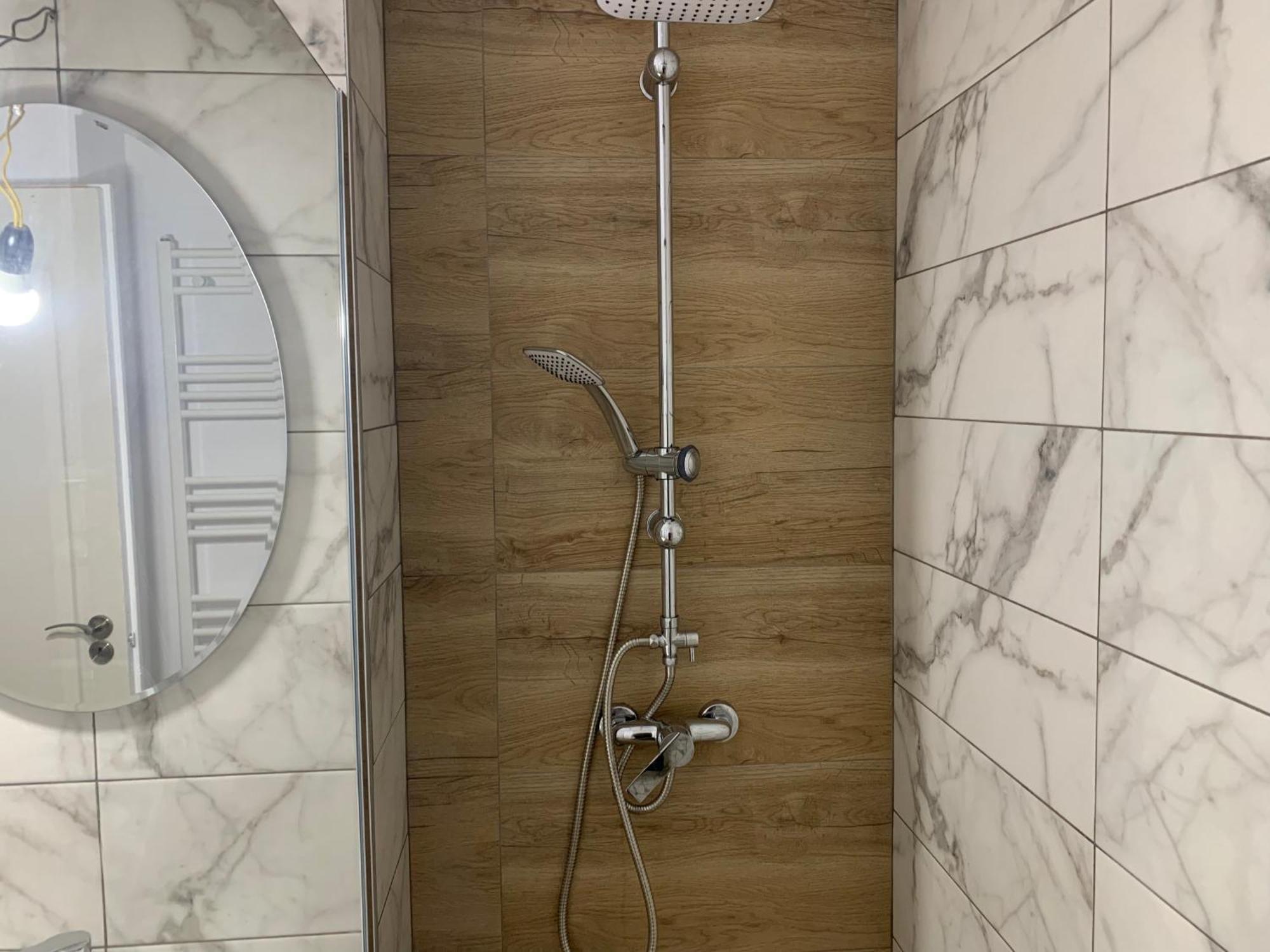 Conclavia Unu Appartement Mediaş Buitenkant foto